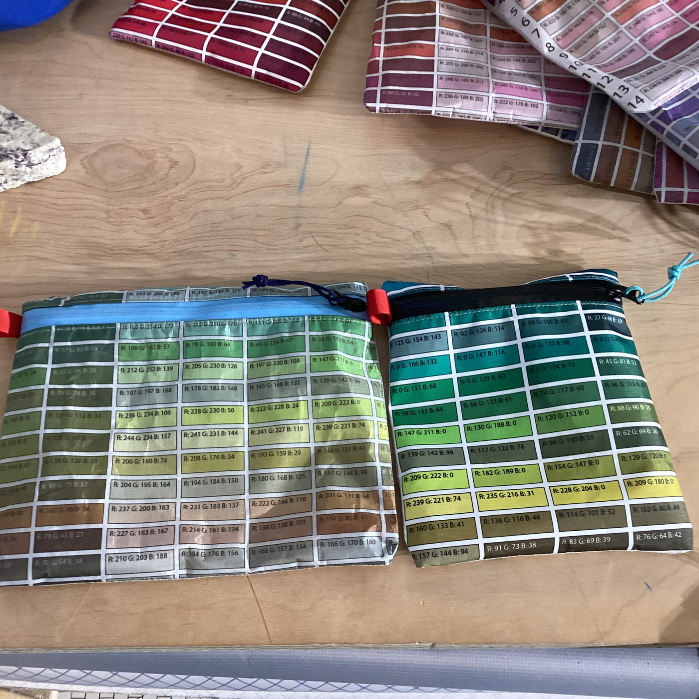 Dyneema Pantone zip bags