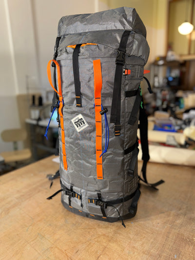 Alpine Machine 30- 50 Liter Pack